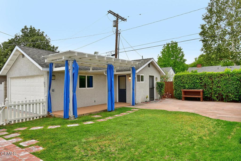 591 N Sunnyslope Avenue