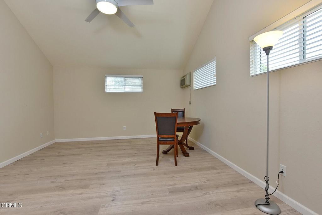 591 N Sunnyslope Avenue