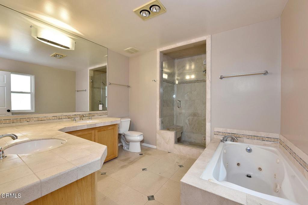 591 N Sunnyslope Avenue