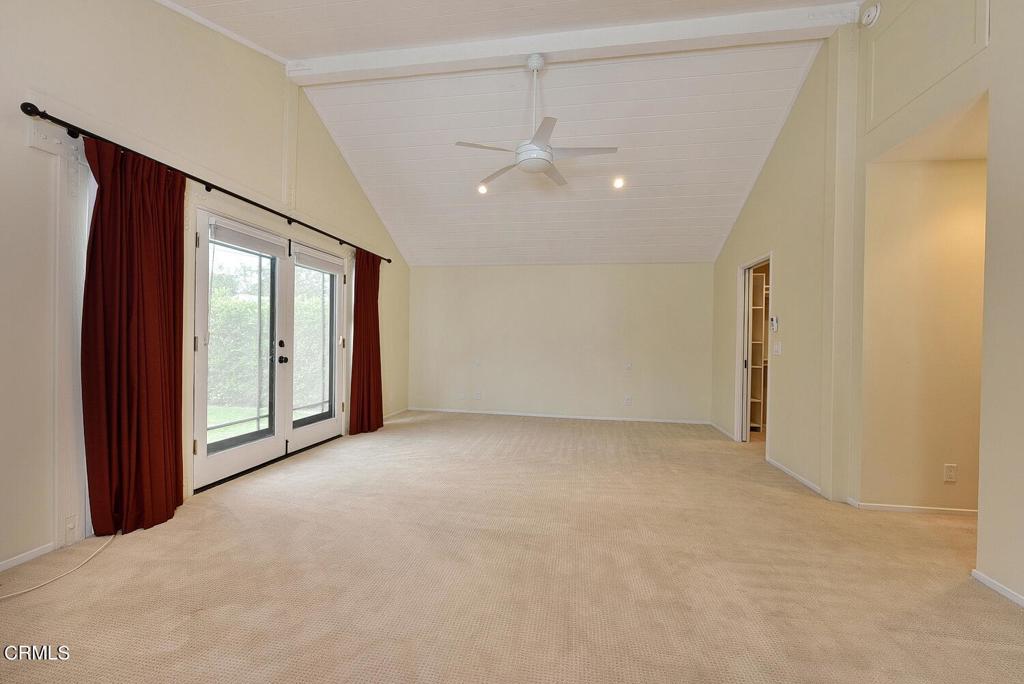 591 N Sunnyslope Avenue