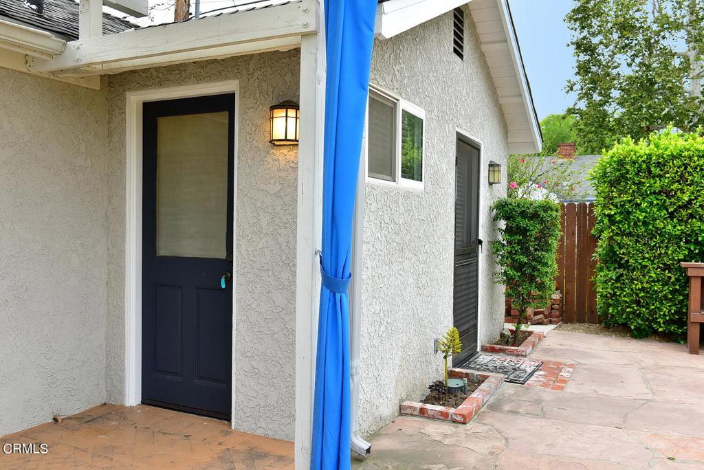 591 N Sunnyslope Avenue