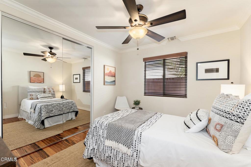 2555 Vista Laguna Terrace