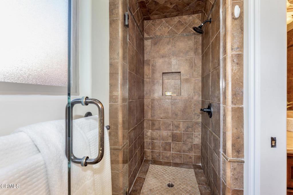 2555 Vista Laguna Terrace