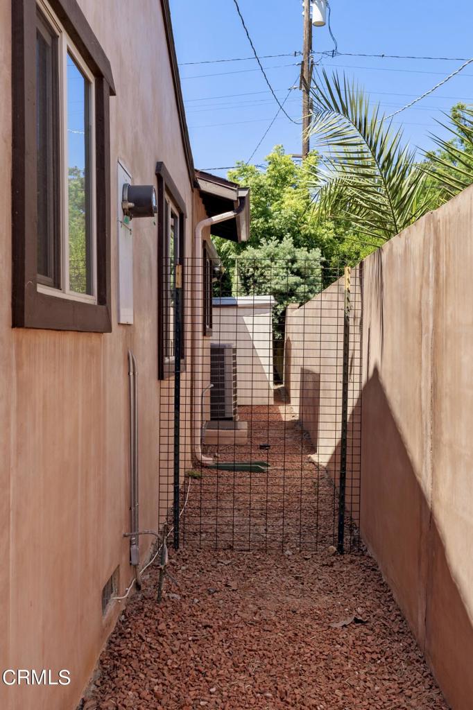 2555 Vista Laguna Terrace