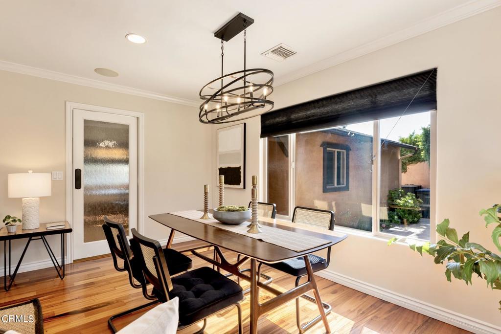 2555 Vista Laguna Terrace