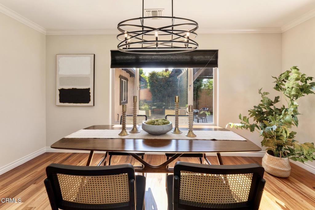 2555 Vista Laguna Terrace