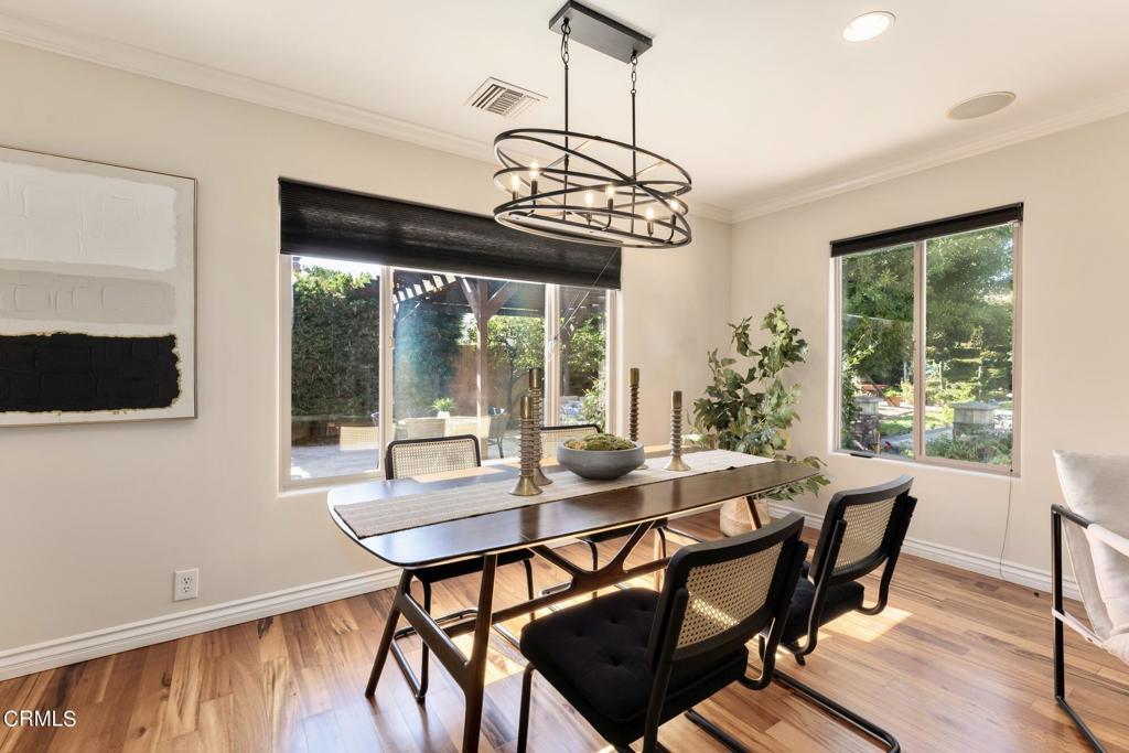 2555 Vista Laguna Terrace