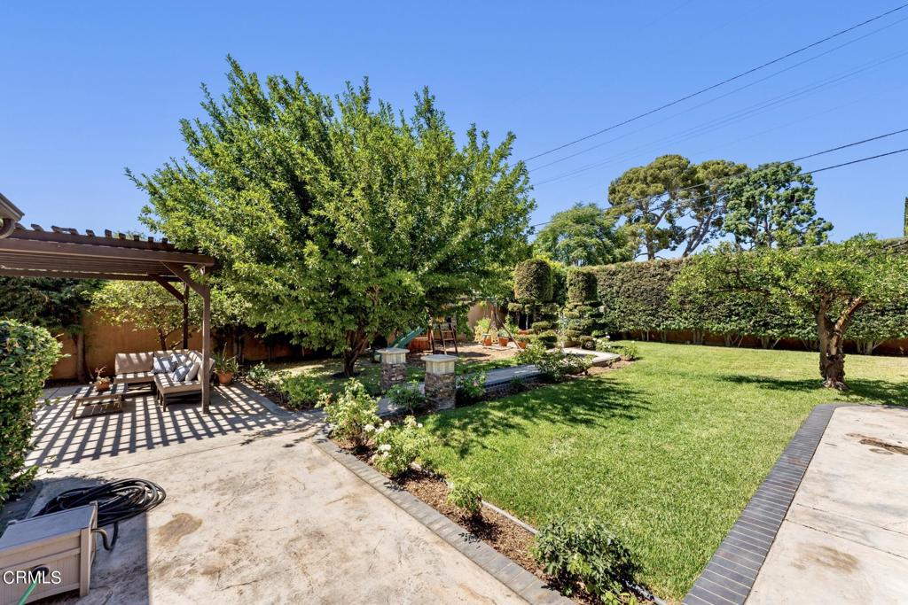 2555 Vista Laguna Terrace