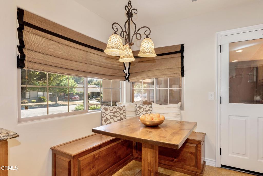 2555 Vista Laguna Terrace