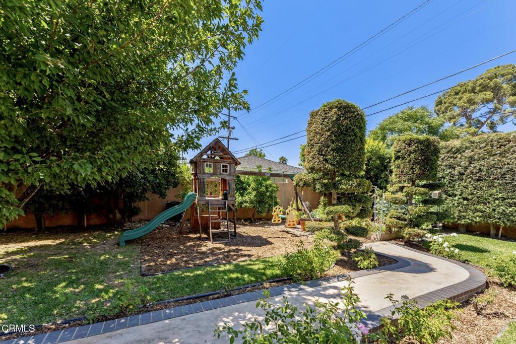 2555 Vista Laguna Terrace