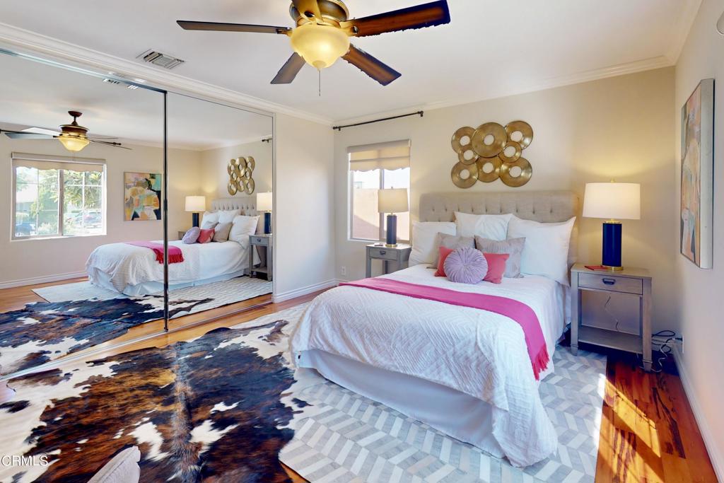 2555 Vista Laguna Terrace