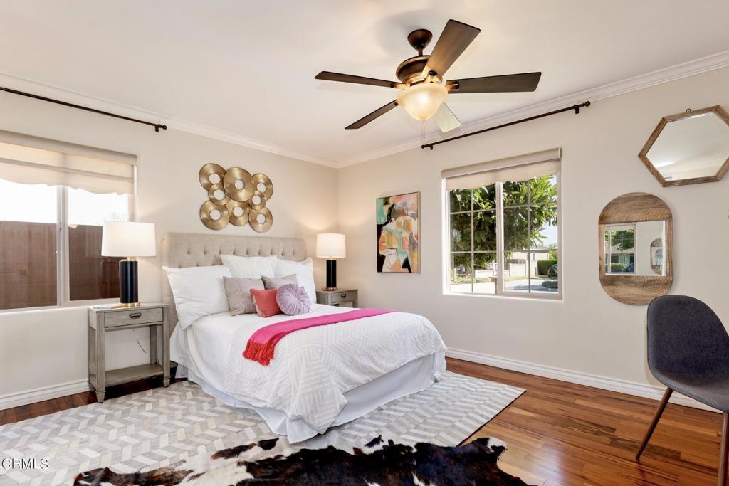 2555 Vista Laguna Terrace