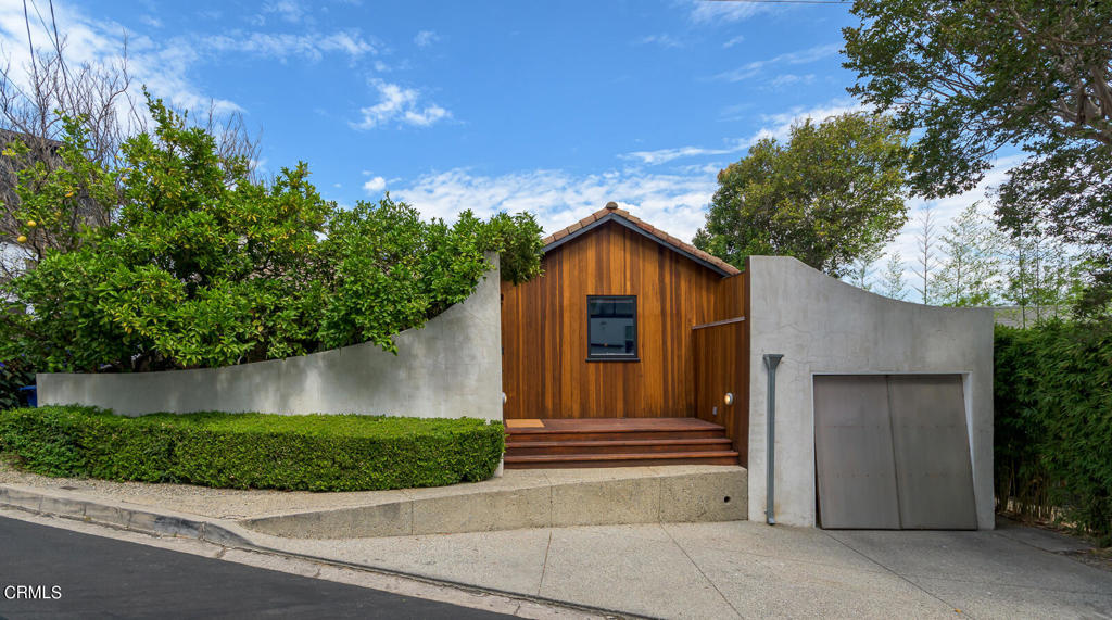 1817 Lucile Avenue