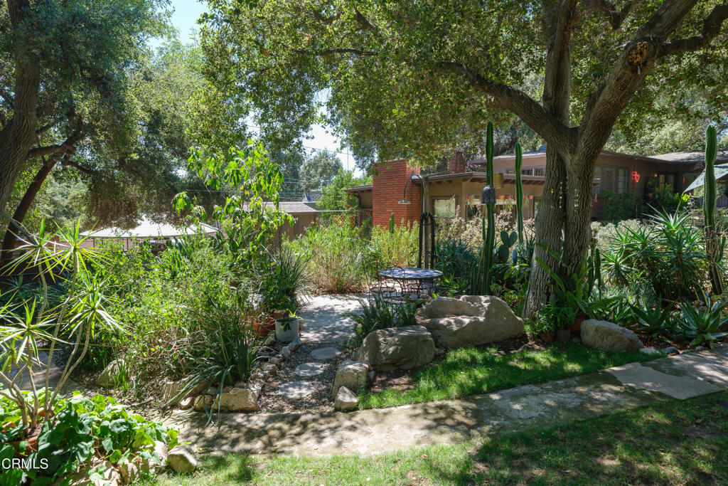 3232 Mount Curve Avenue