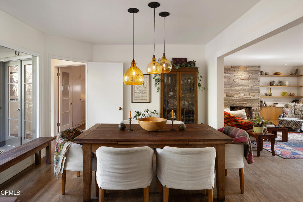 3232 Mount Curve Avenue