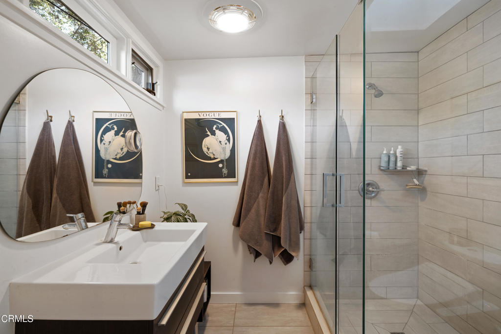 3232 Mount Curve Avenue