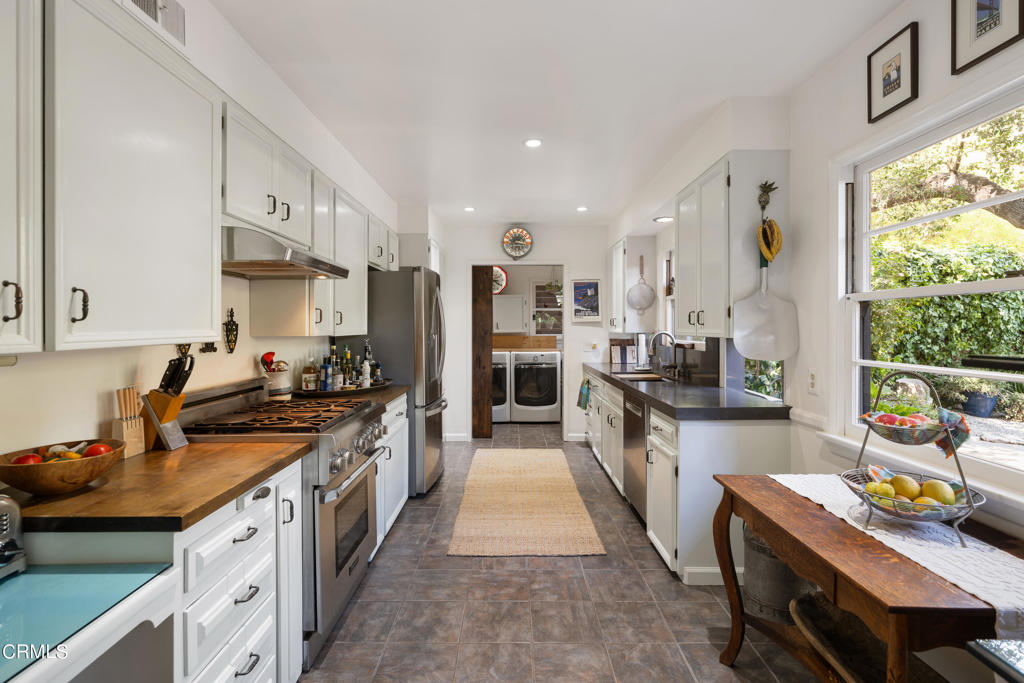 3232 Mount Curve Avenue