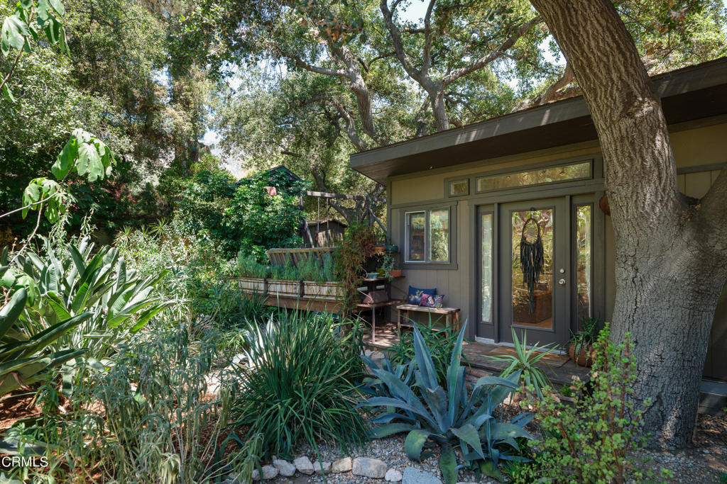 3232 Mount Curve Avenue