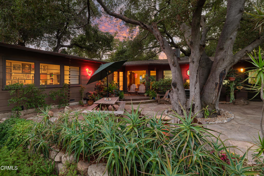 3232 Mount Curve Avenue