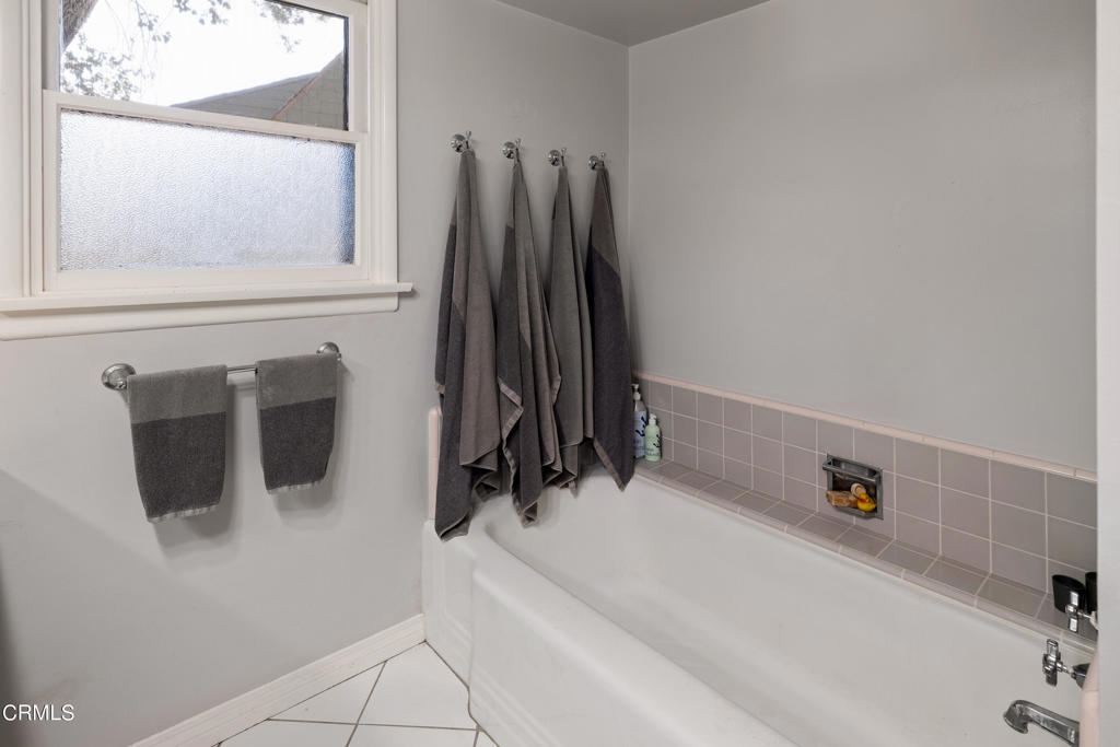 3232 Mount Curve Avenue