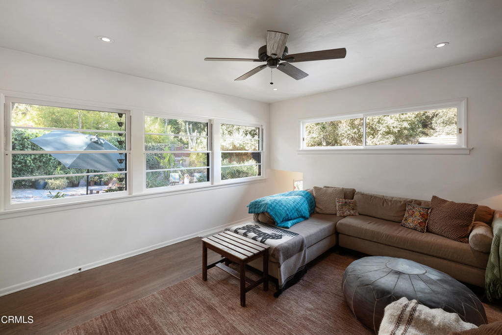 3232 Mount Curve Avenue