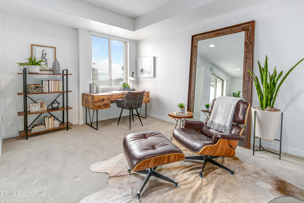 931 E Walnut Avenue 314