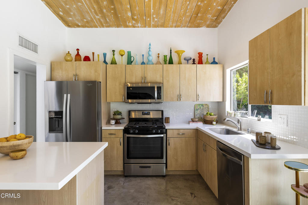 225 N Orchid Tree Lane Lane