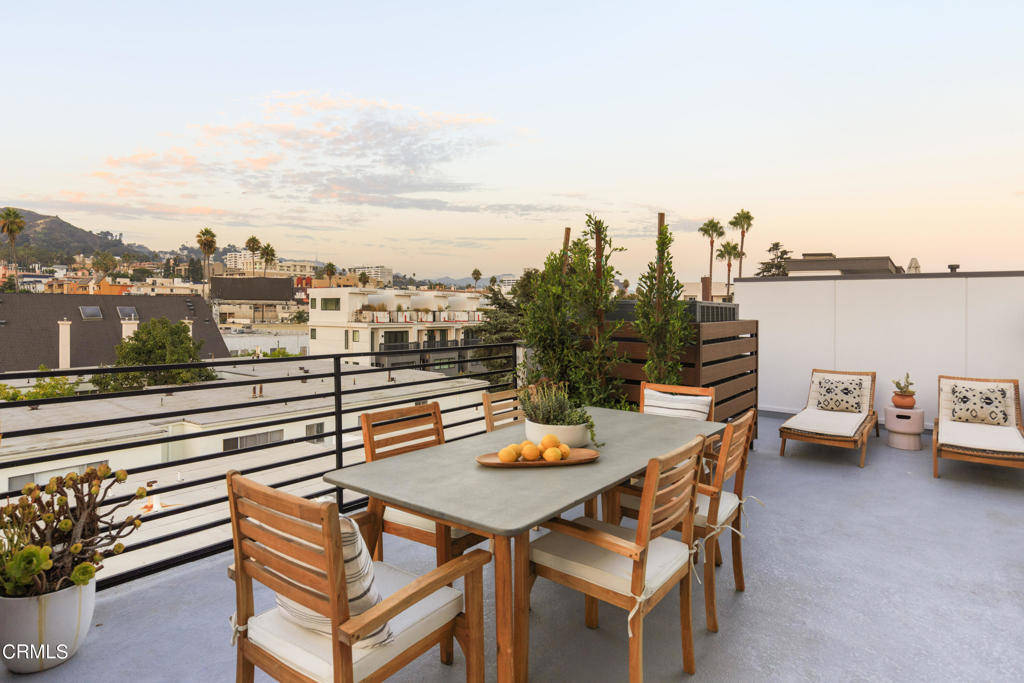 1432 N Vista Street 2