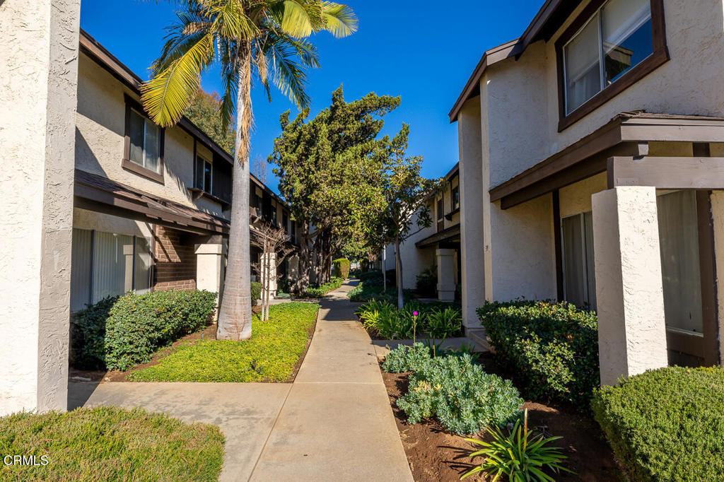 807 S Mollison Avenue 39