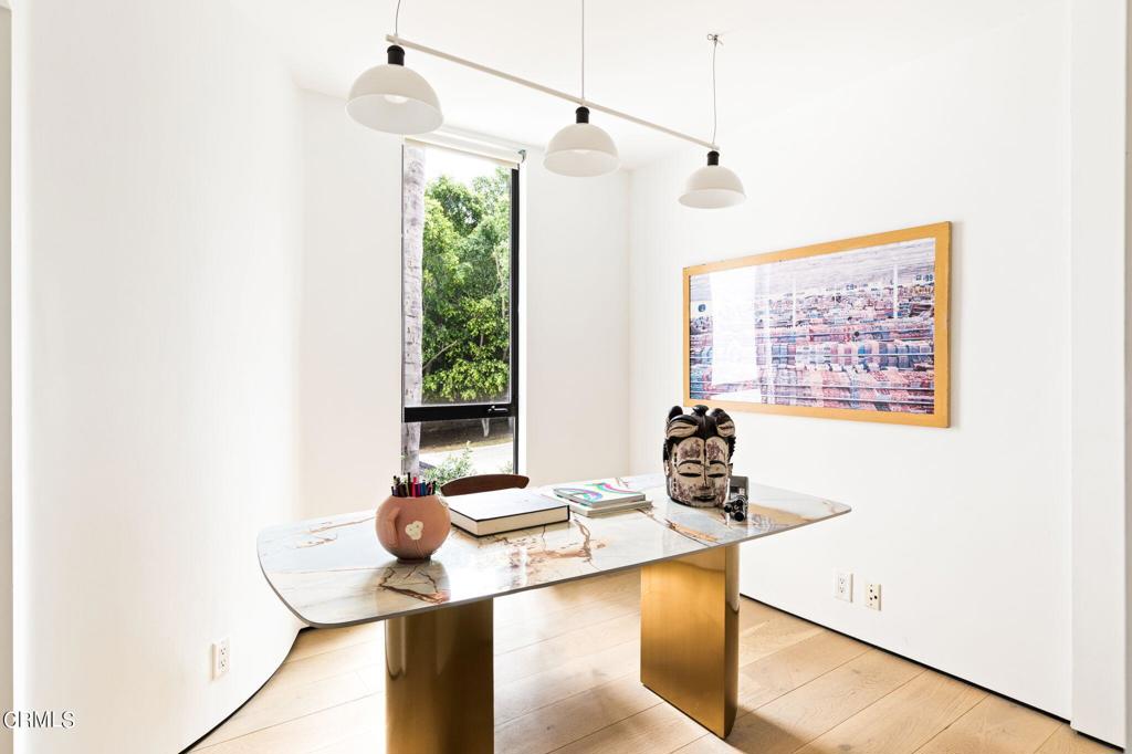 11210 Briarcliff Lane