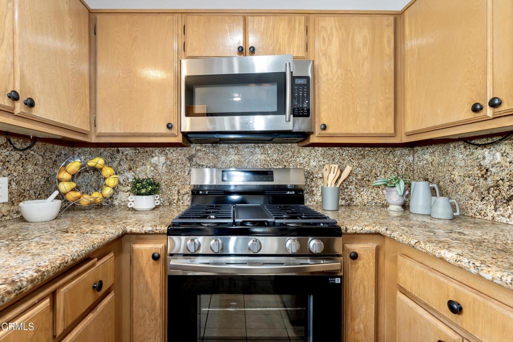 1923 E Washington Boulevard 4