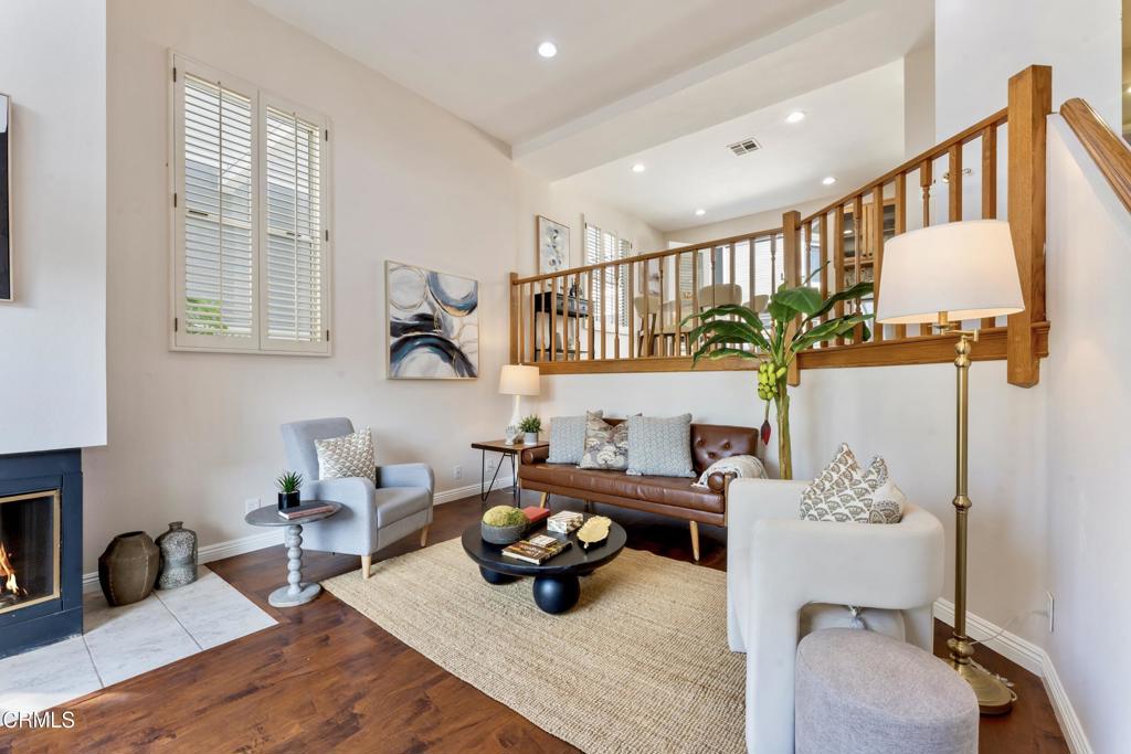 1923 E Washington Boulevard 4