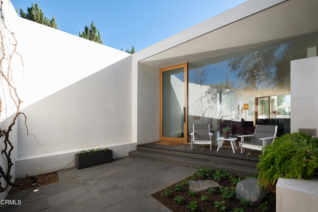 1200 E Woodbury Road