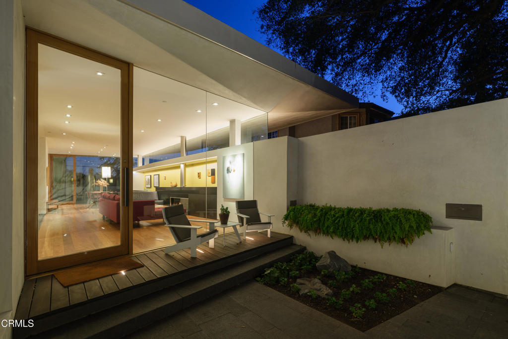 1200 E Woodbury Road