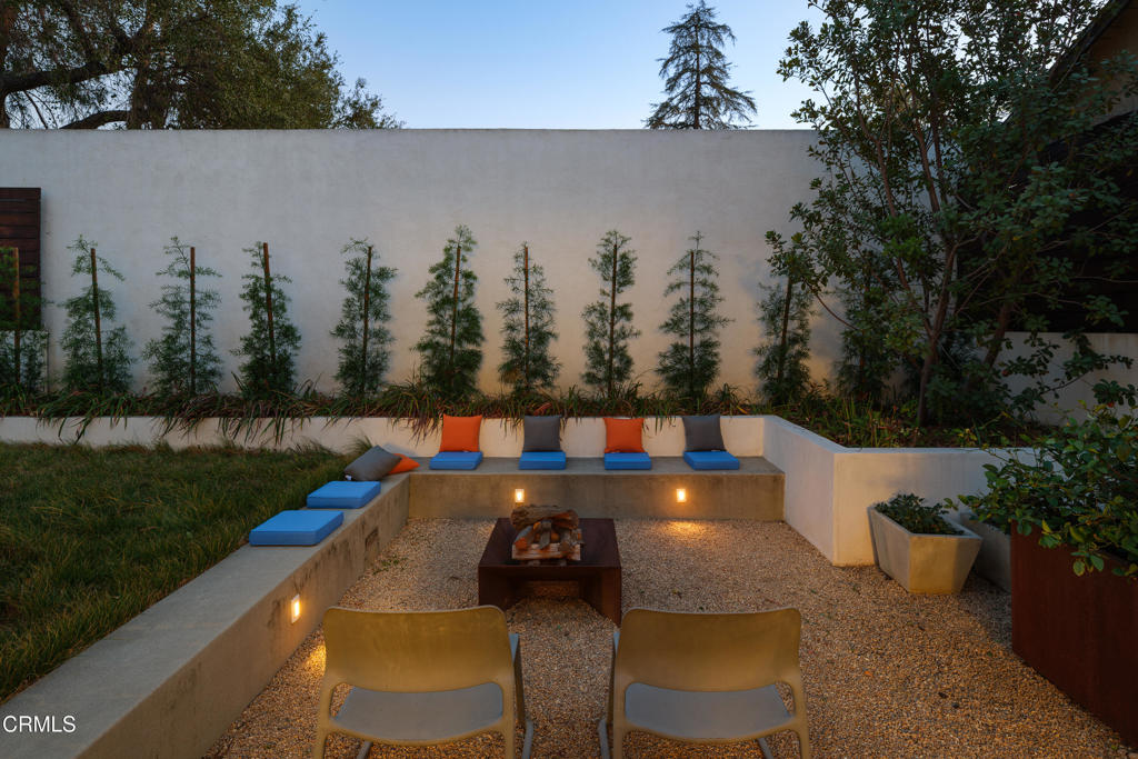 1200 E Woodbury Road