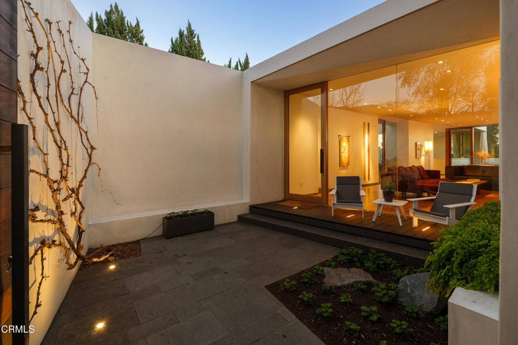 1200 E Woodbury Road