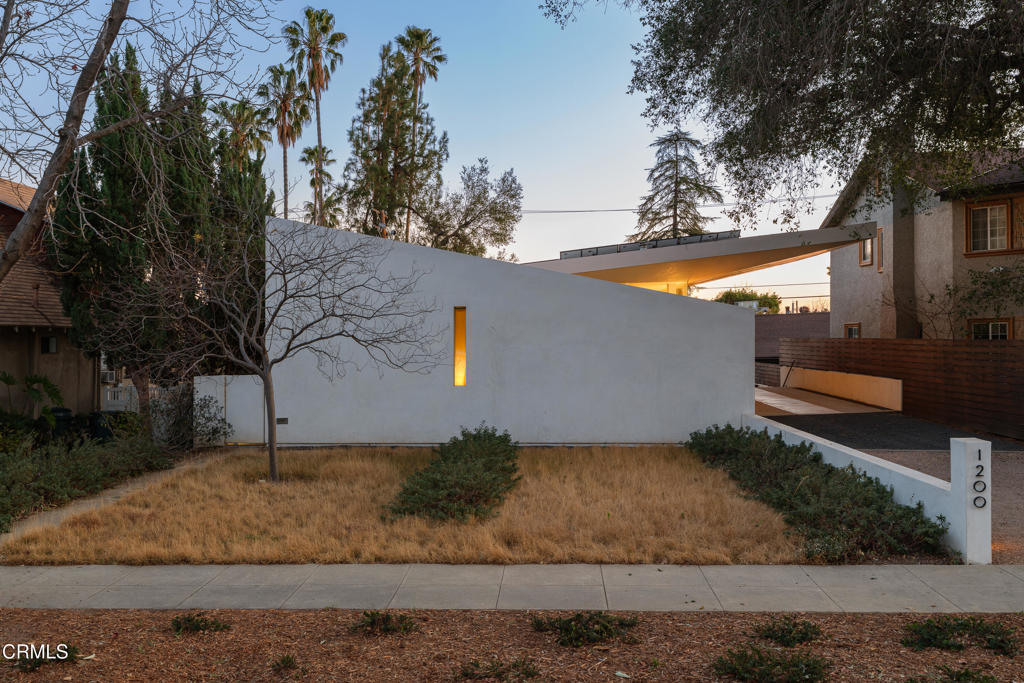 1200 E Woodbury Road