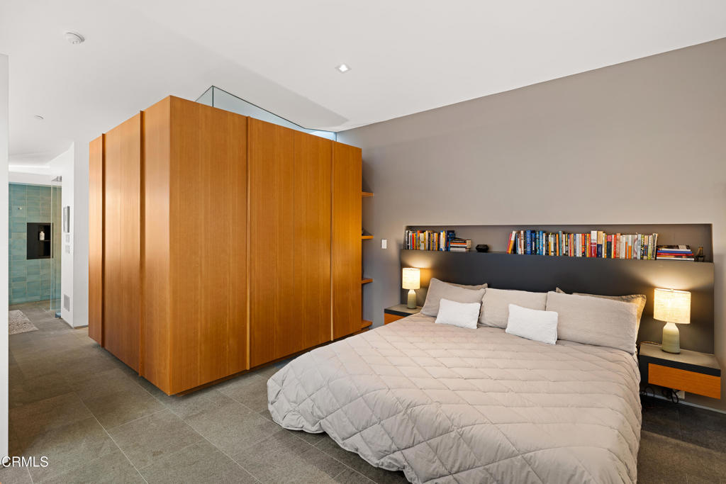 1200 E Woodbury Road