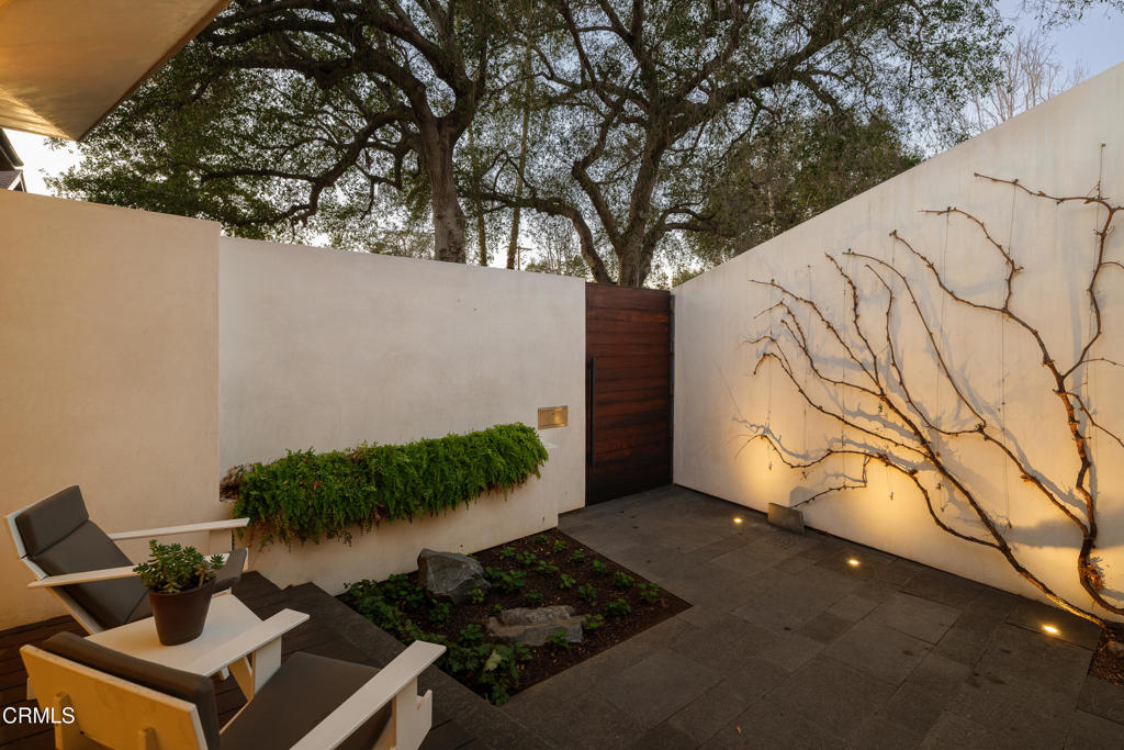 1200 E Woodbury Road