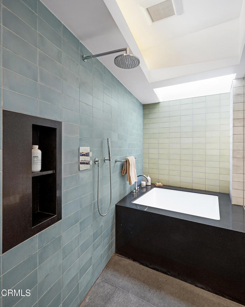 1200 E Woodbury Road