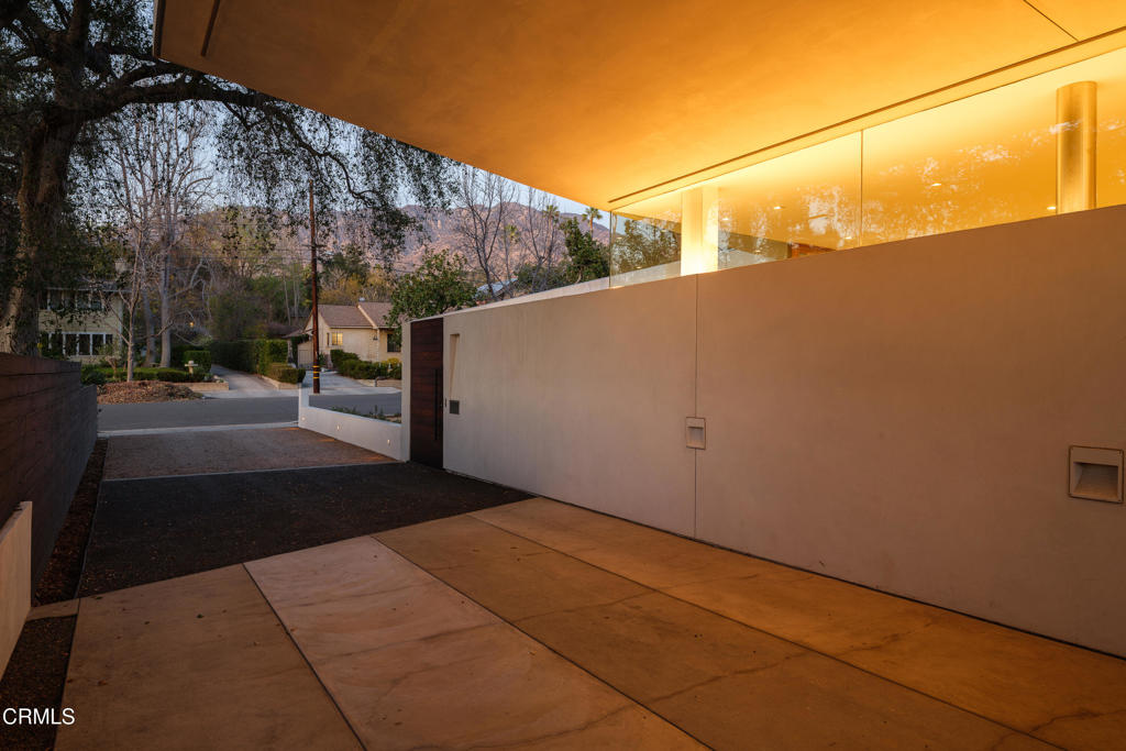 1200 E Woodbury Road