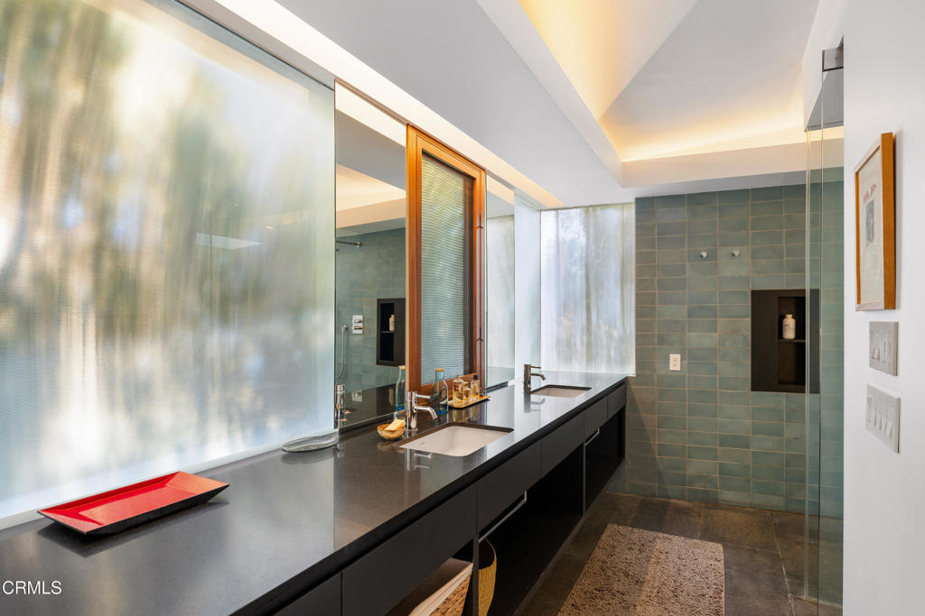 1200 E Woodbury Road