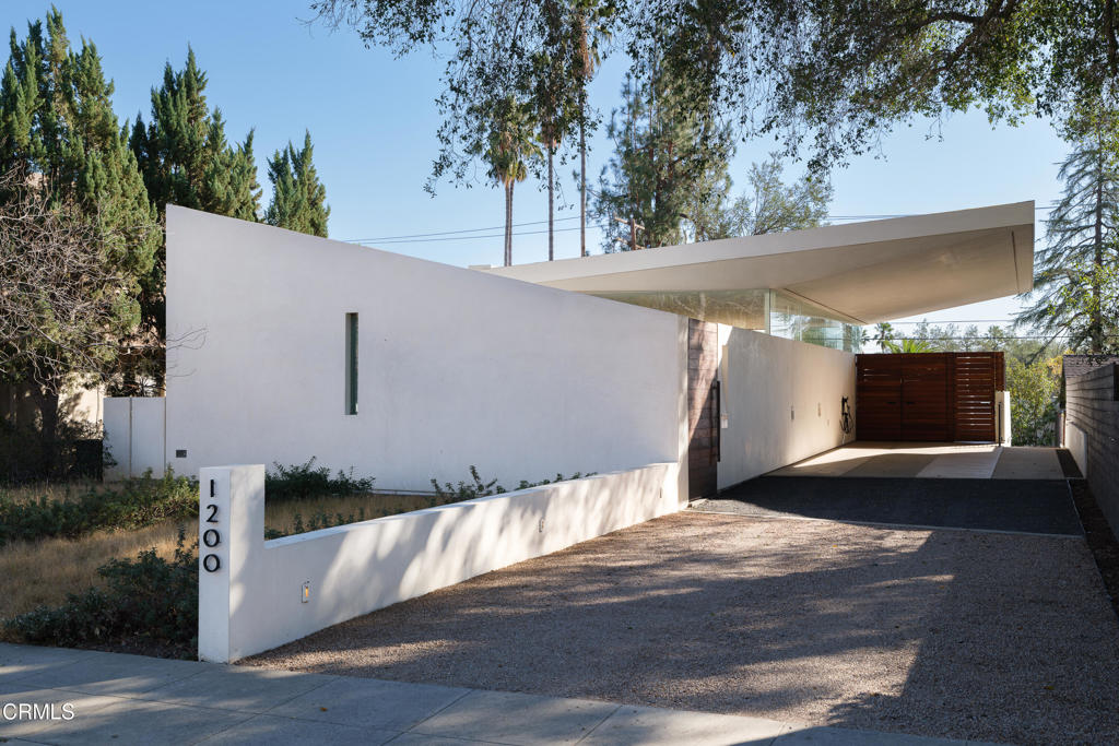 1200 E Woodbury Road