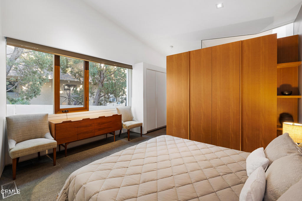 1200 E Woodbury Road