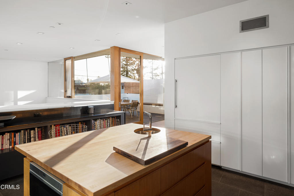 1200 E Woodbury Road