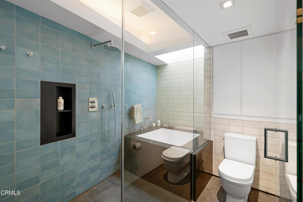 1200 E Woodbury Road