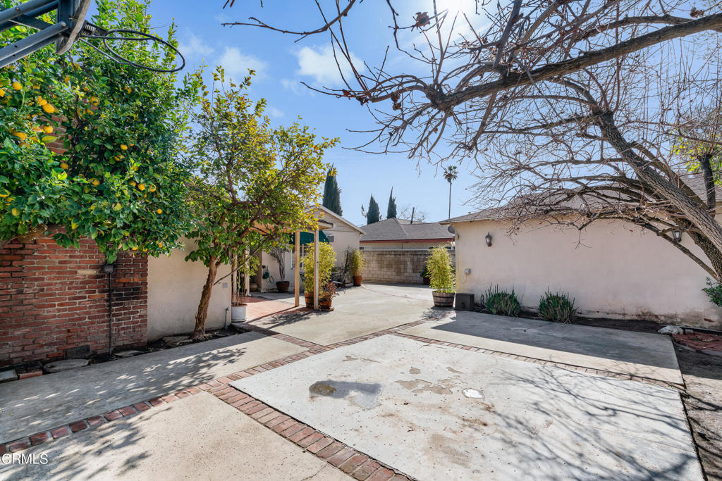 365 S San Gabriel Boulevard