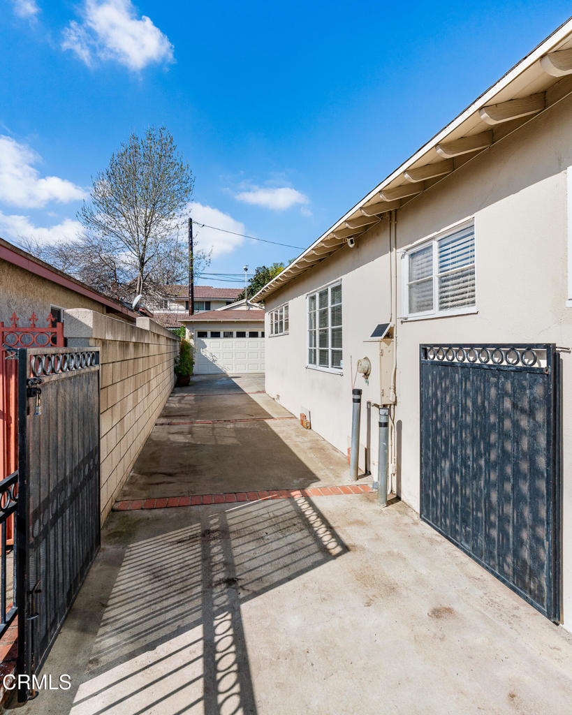 365 S San Gabriel Boulevard