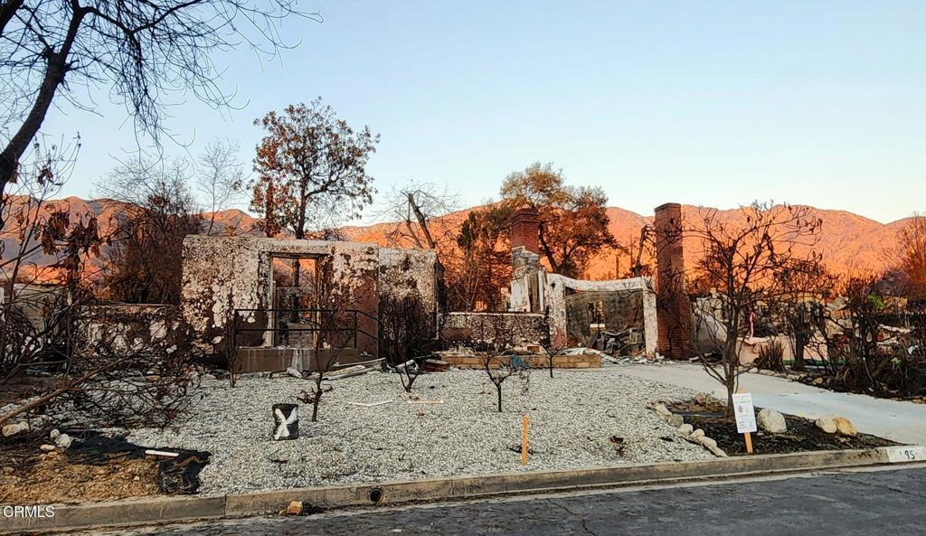 95 W Poppy Fields Drive