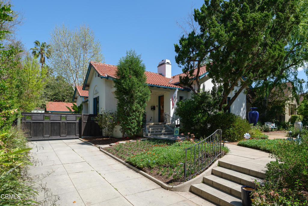 1073 Atchison Street
